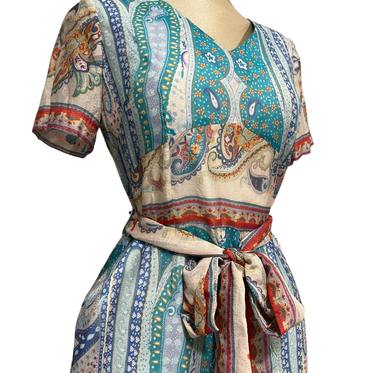 Vestido Estampado Multicolor Con Cinturón
