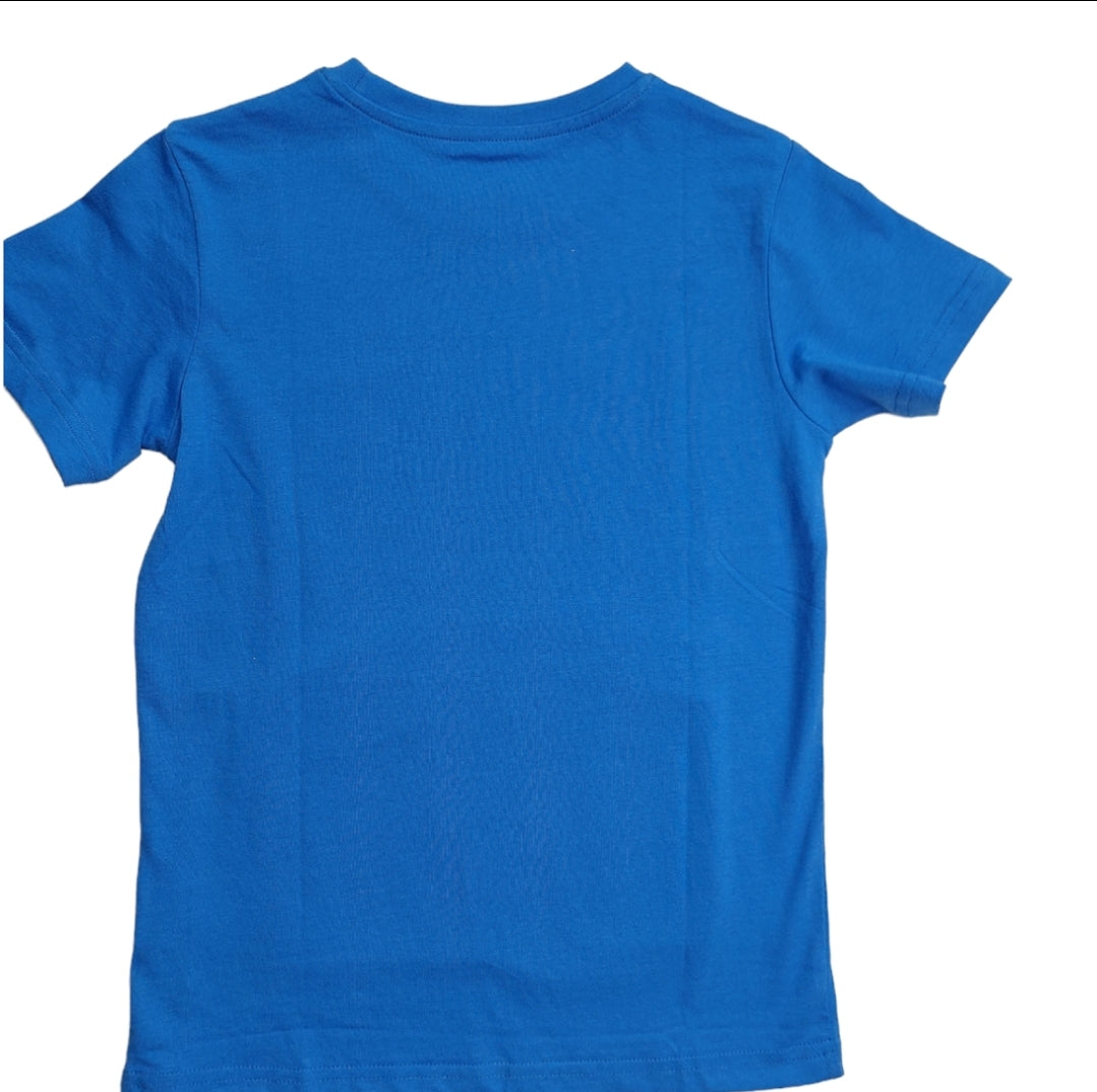 Playera azul con texto estampado "PLUGGED INN ROCKFEST" para niño LOSAN