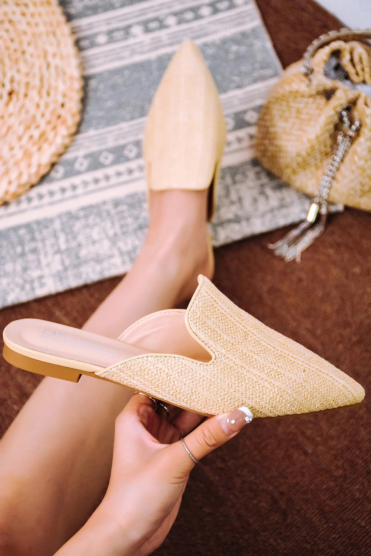 Mules Tejido Nude Cape Robbin