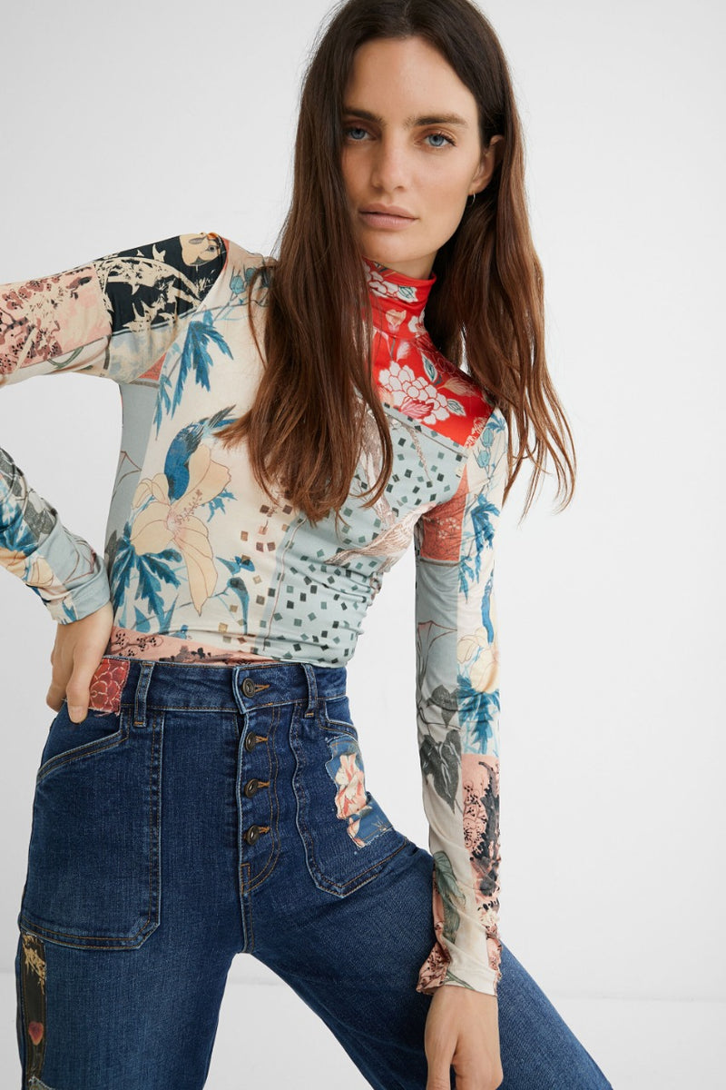 Camiseta slim patch digital DESIGUAL