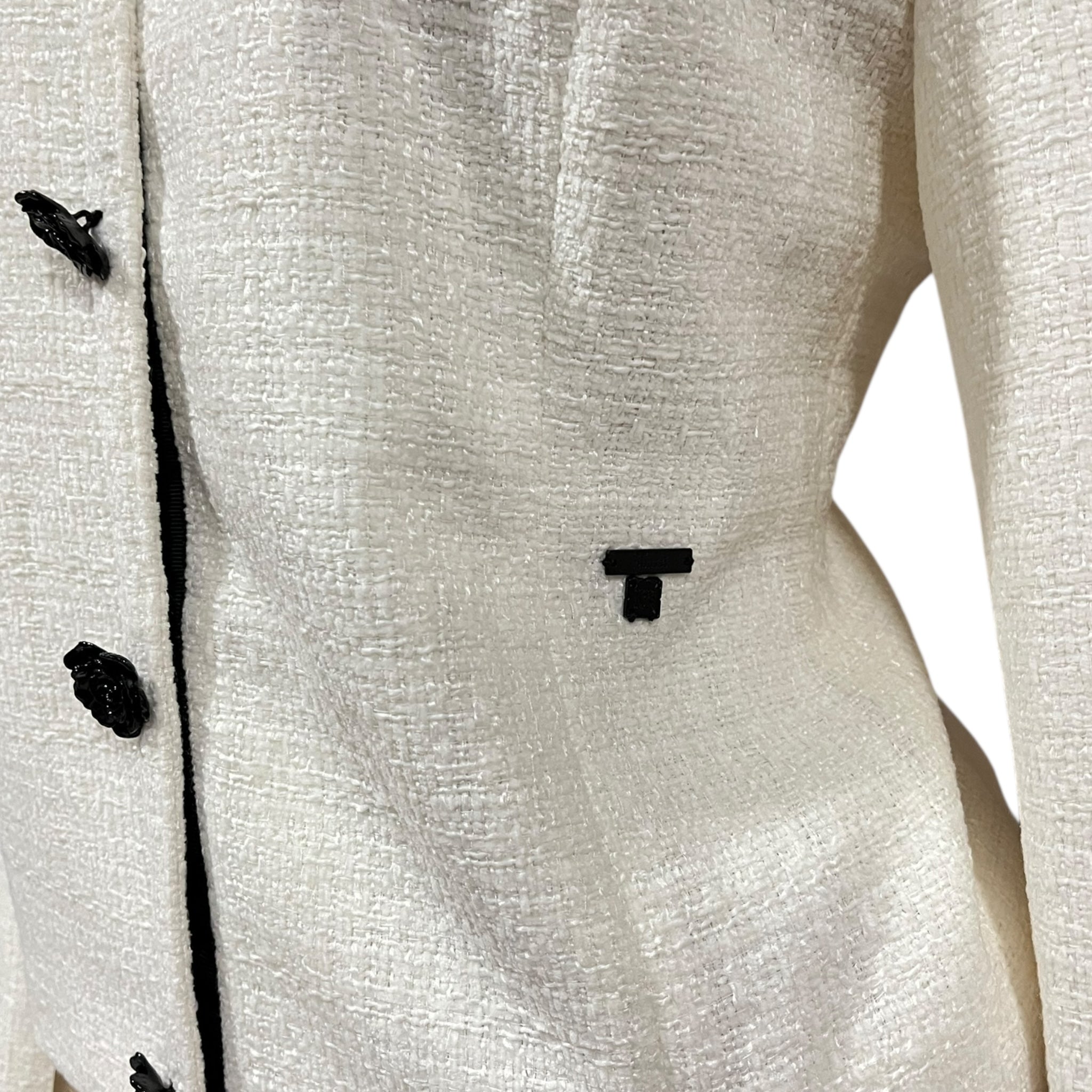 Conjunto Color Hueso Saco y Falda MUSSI