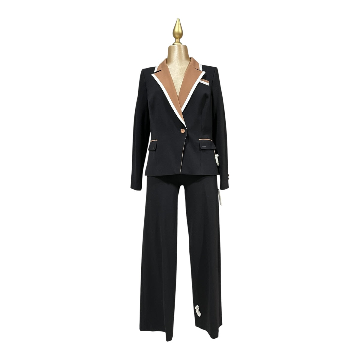 Conjunto De Saco Y Pantalón Negro/Tabaco Para Dama MUSSI