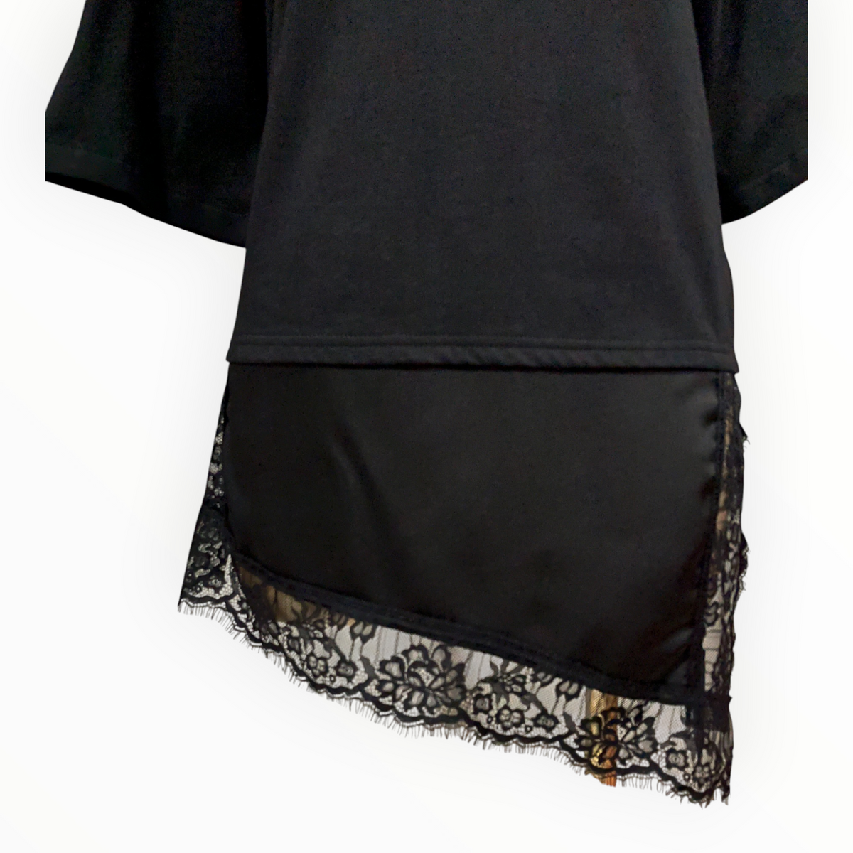 Playera Negra Manga Corta Amplia LC