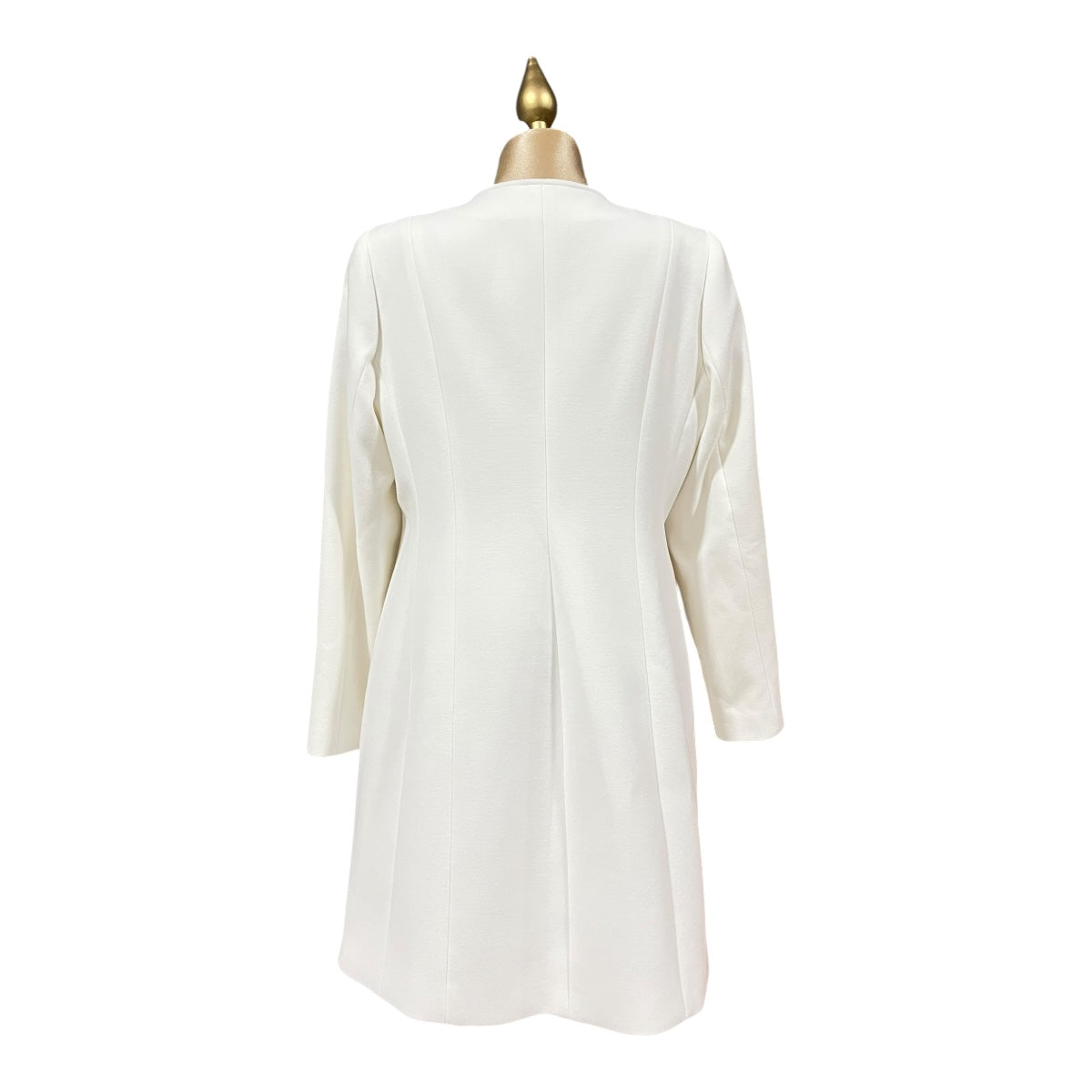 Abrigo Hueso Botón Flor Para Dama MUSSI