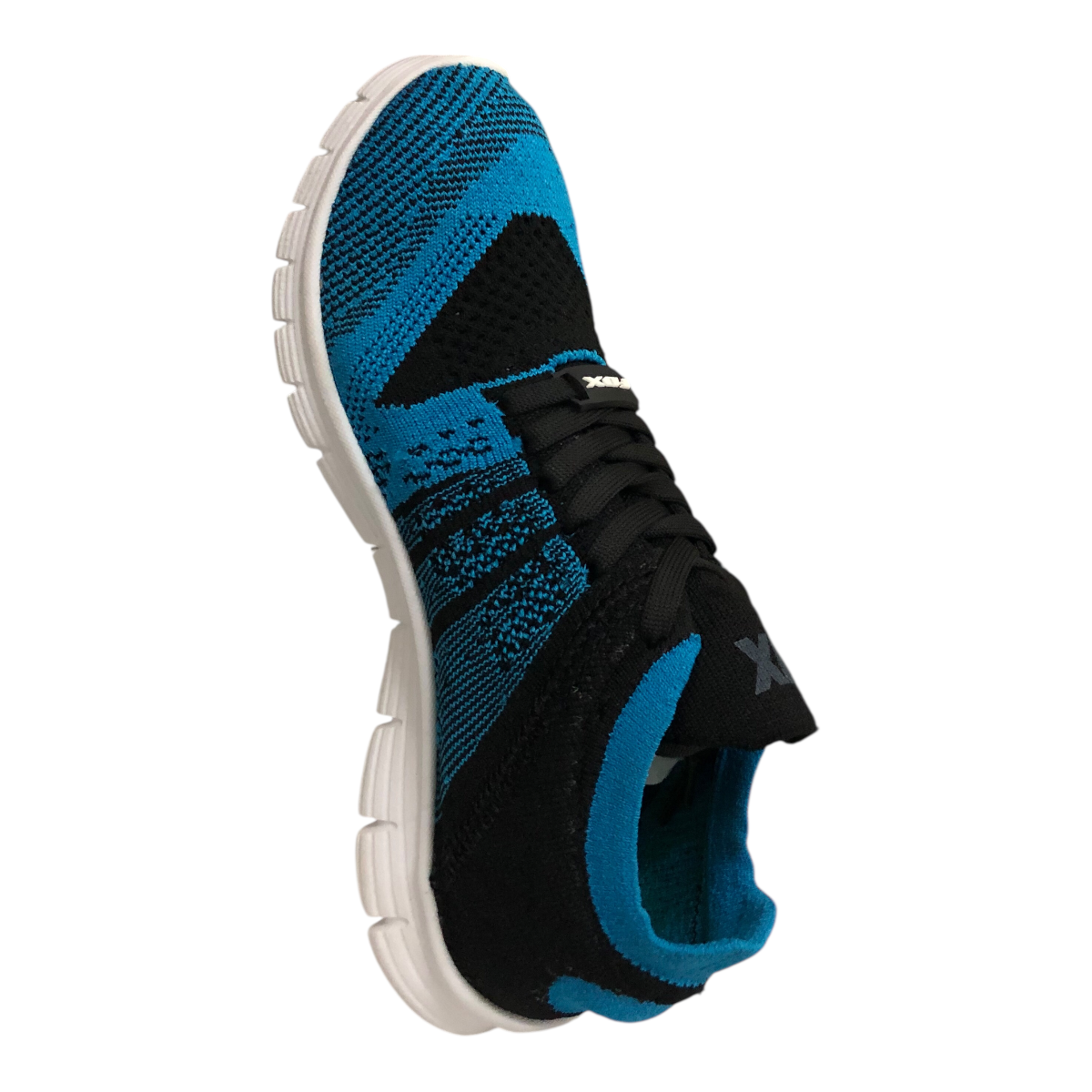 Tenis Deportivo Color Cielo/Negro  Para Dama FOX m
