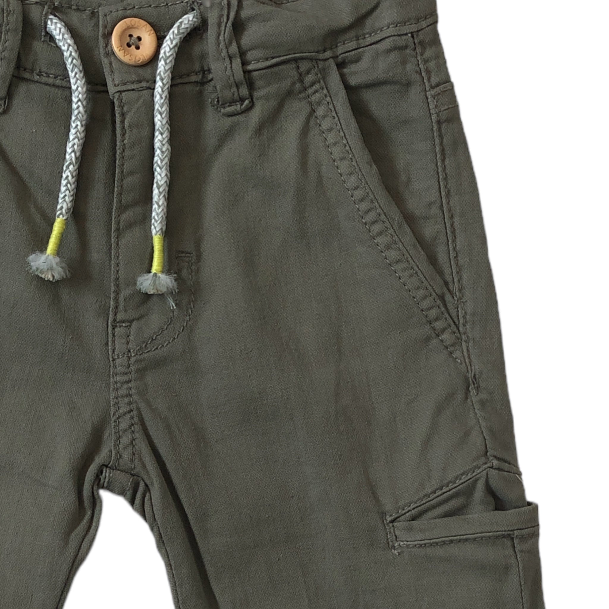 Joggers Con Jareta Color Verde Losan