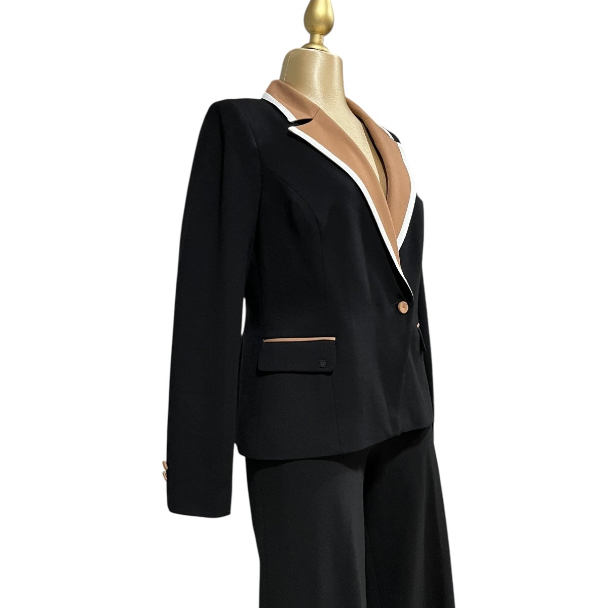 Conjunto De Saco Y Pantalón Negro/Tabaco Para Dama MUSSI