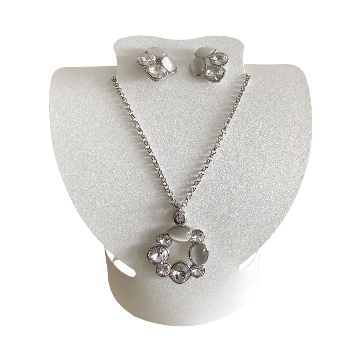 Juego De Collar Y Aretes Plateado