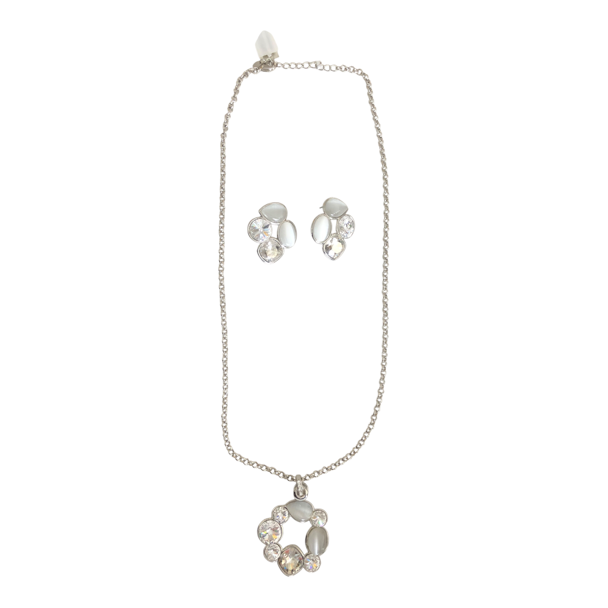 Juego De Collar Y Aretes Plateado