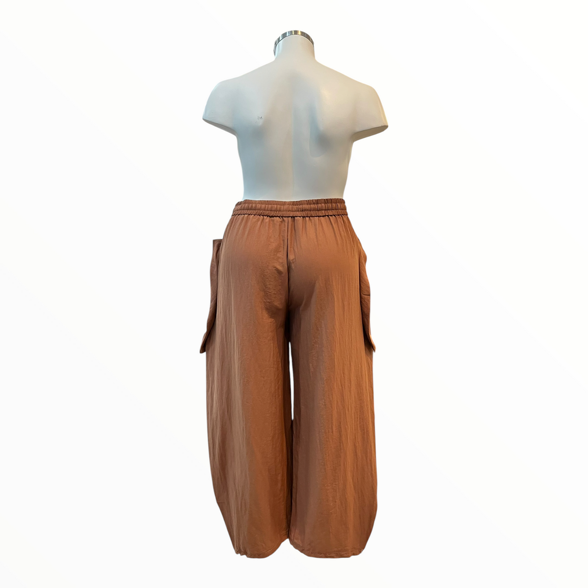 Pantalón Café Curvy LC