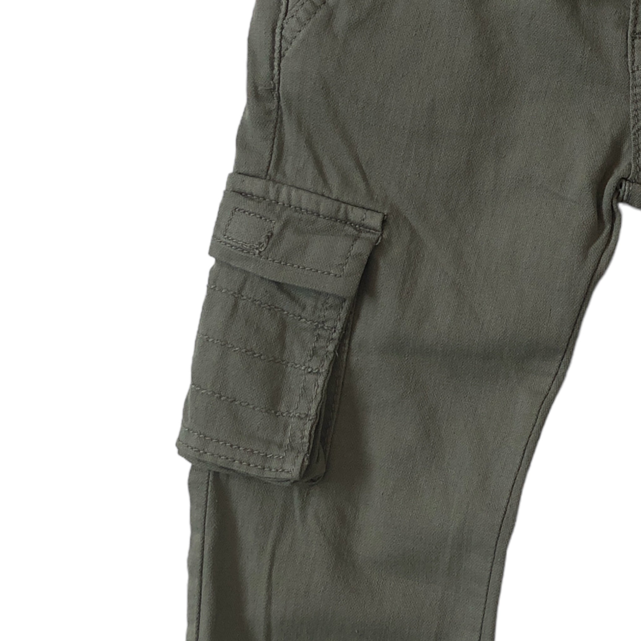 Joggers Con Jareta Color Verde Losan