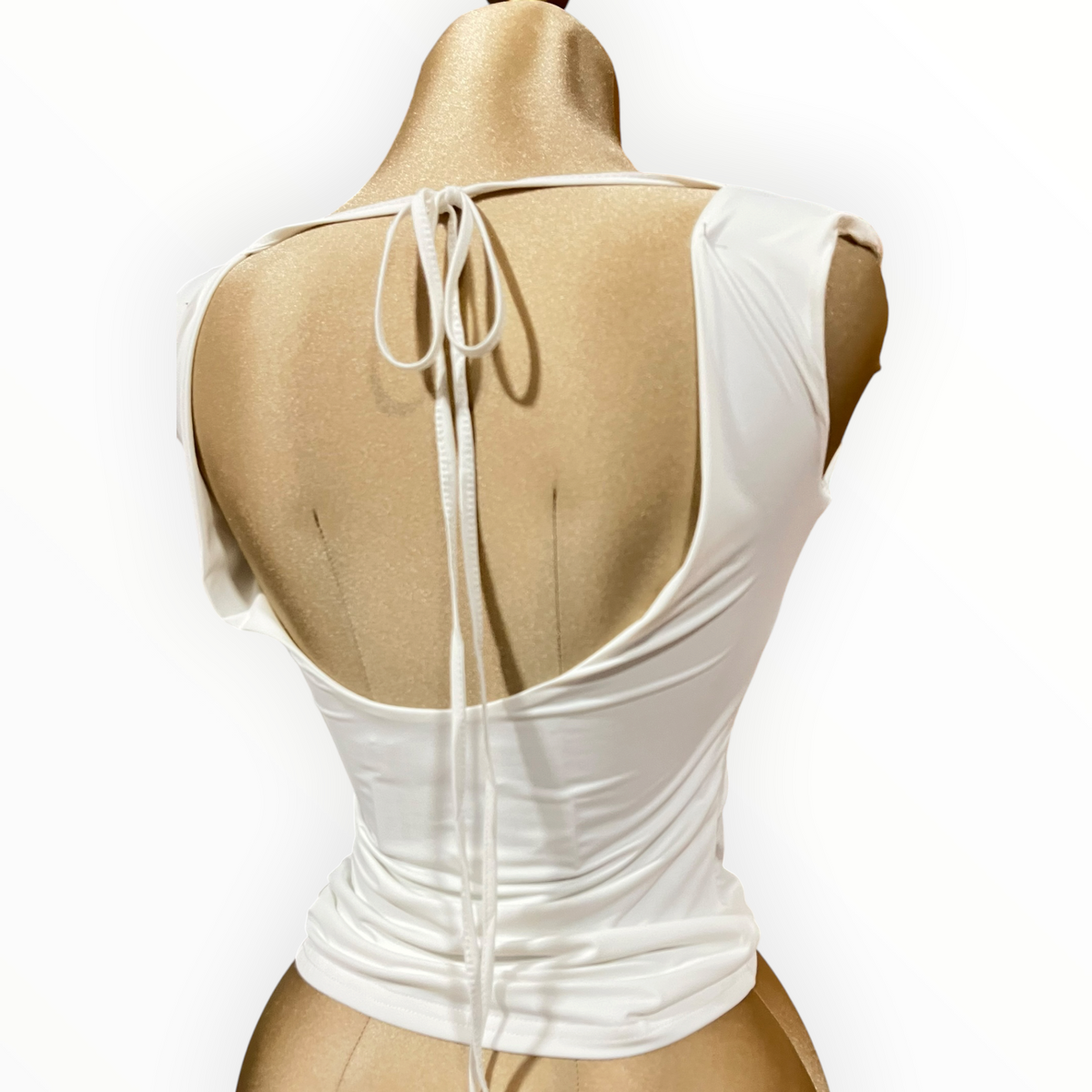 Blusa Ivory Con Escote Posterior Drapeado LC