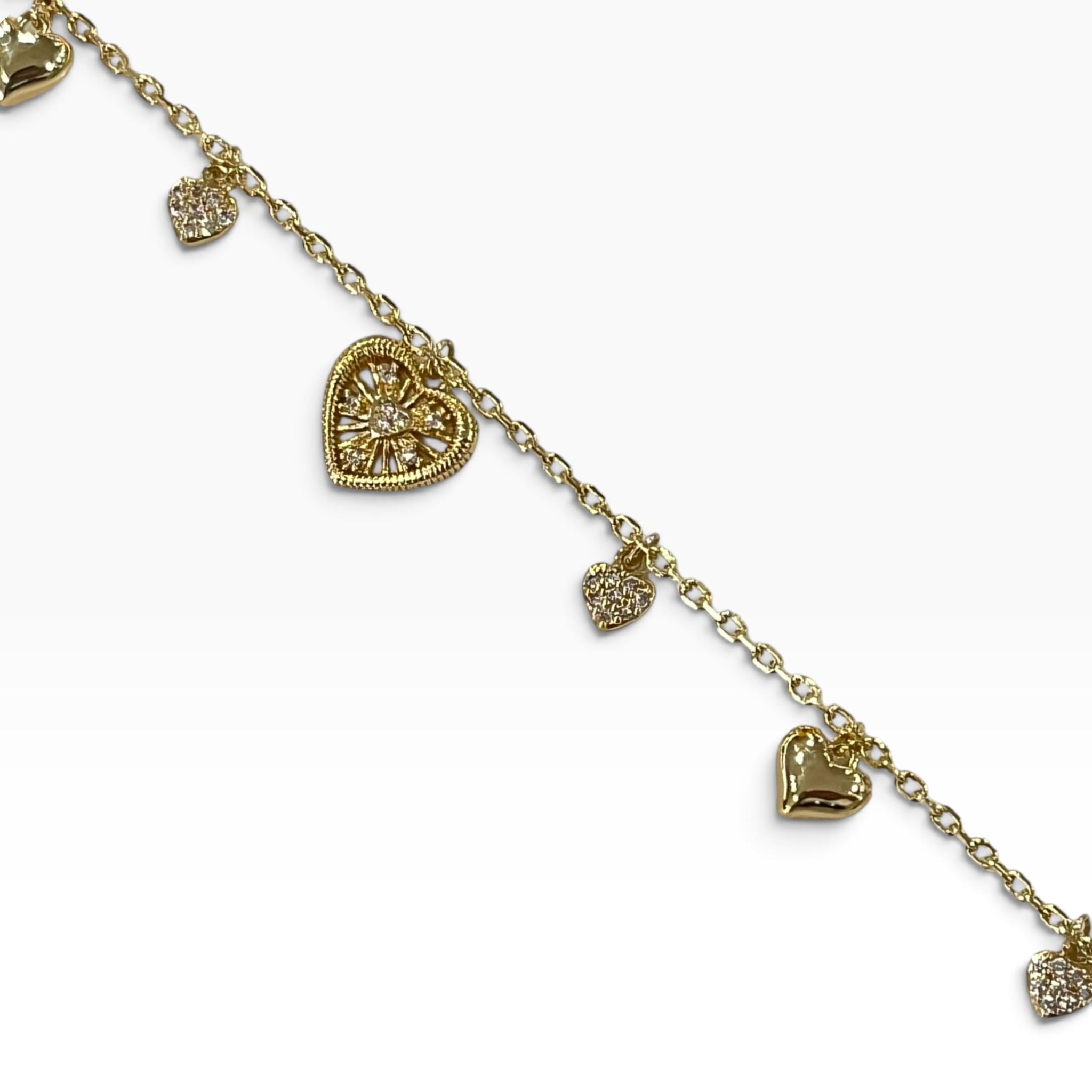 Pulsera Dorada Con Dijes Colgantes De Corazón Laminado con Zirconias