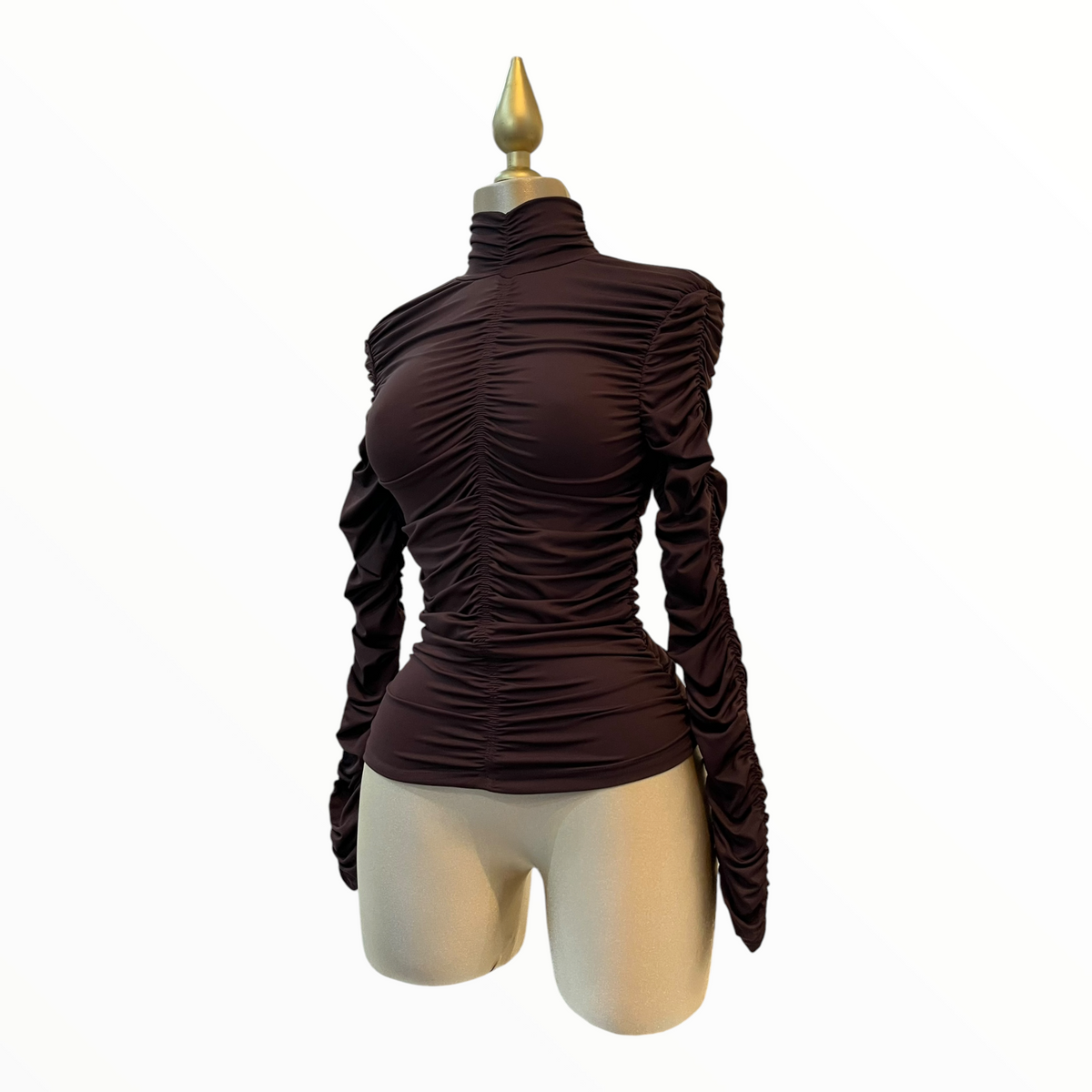 Blusa Fruncida De Cuello Alto Color Chocolate LC
