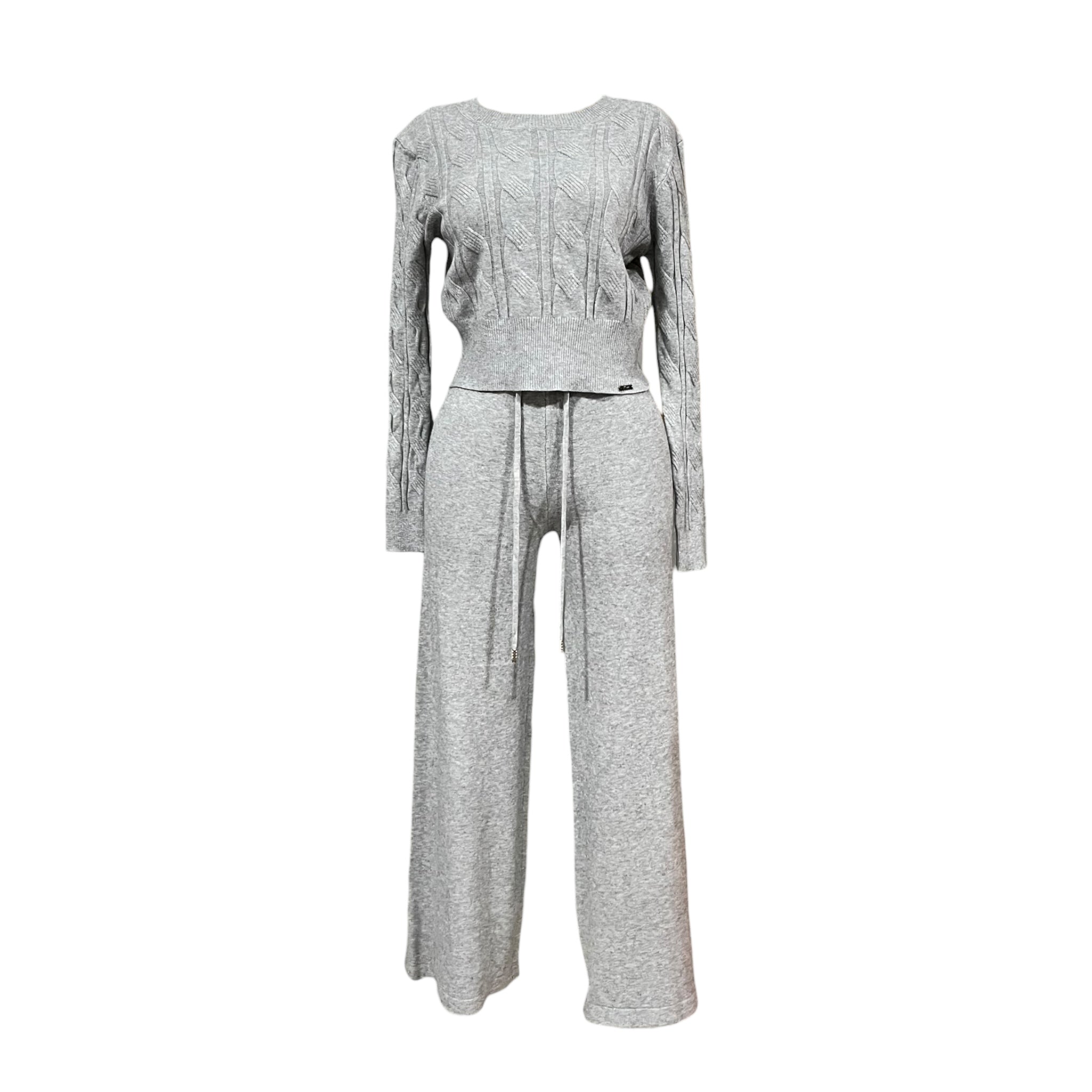 Conjunto De Dos Piezas Blusa Y Pantalón Gris MUSSI