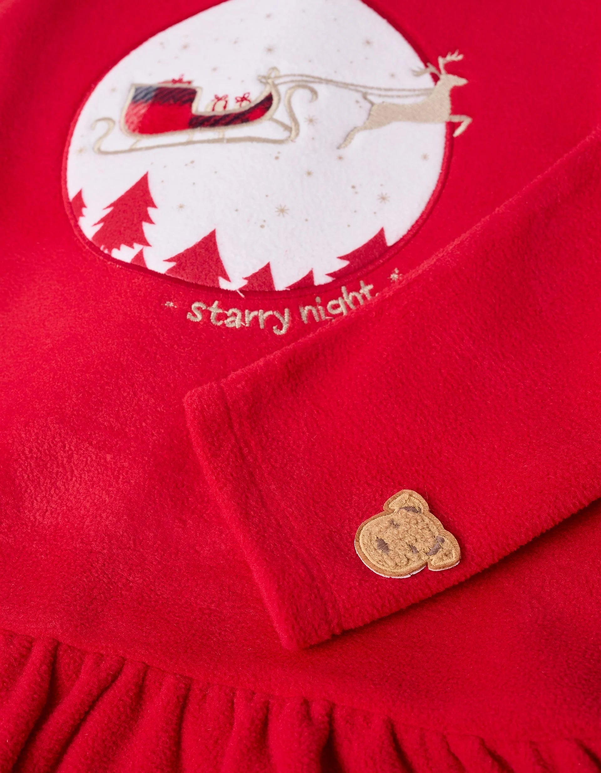 Pijama Polar para Niña con Cuadros Trineo Rojo ZIPPY