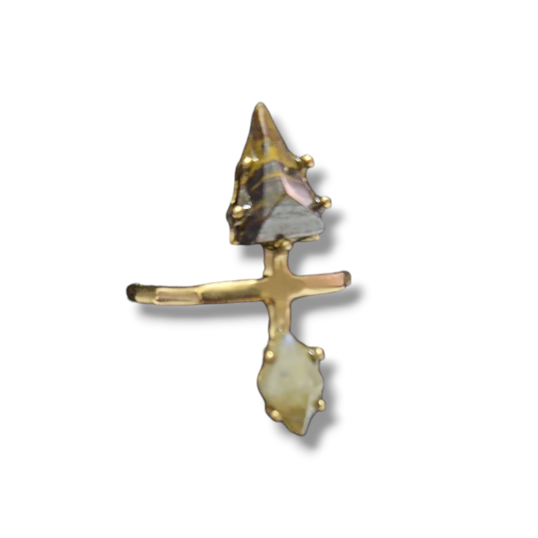 LOB anillo piedras pirámide