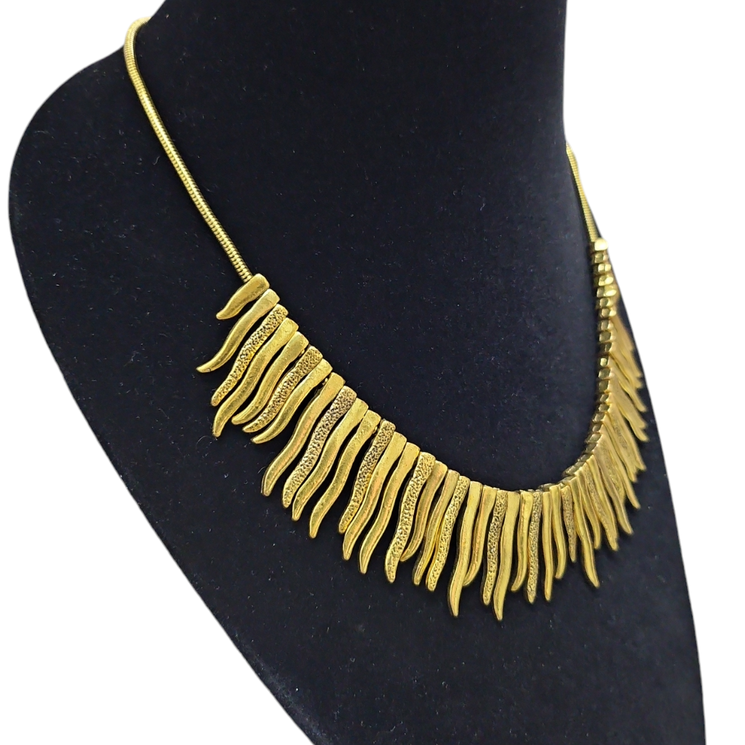 Collar ciernitos dorado metal