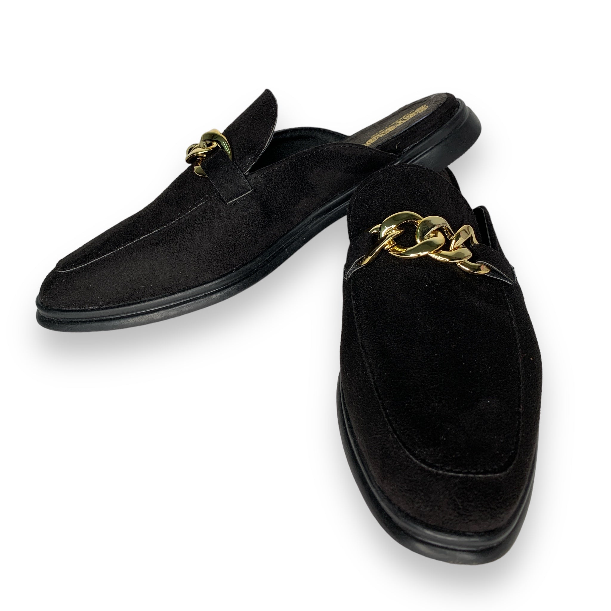 Flat Prisco negro con cadena David Serrano