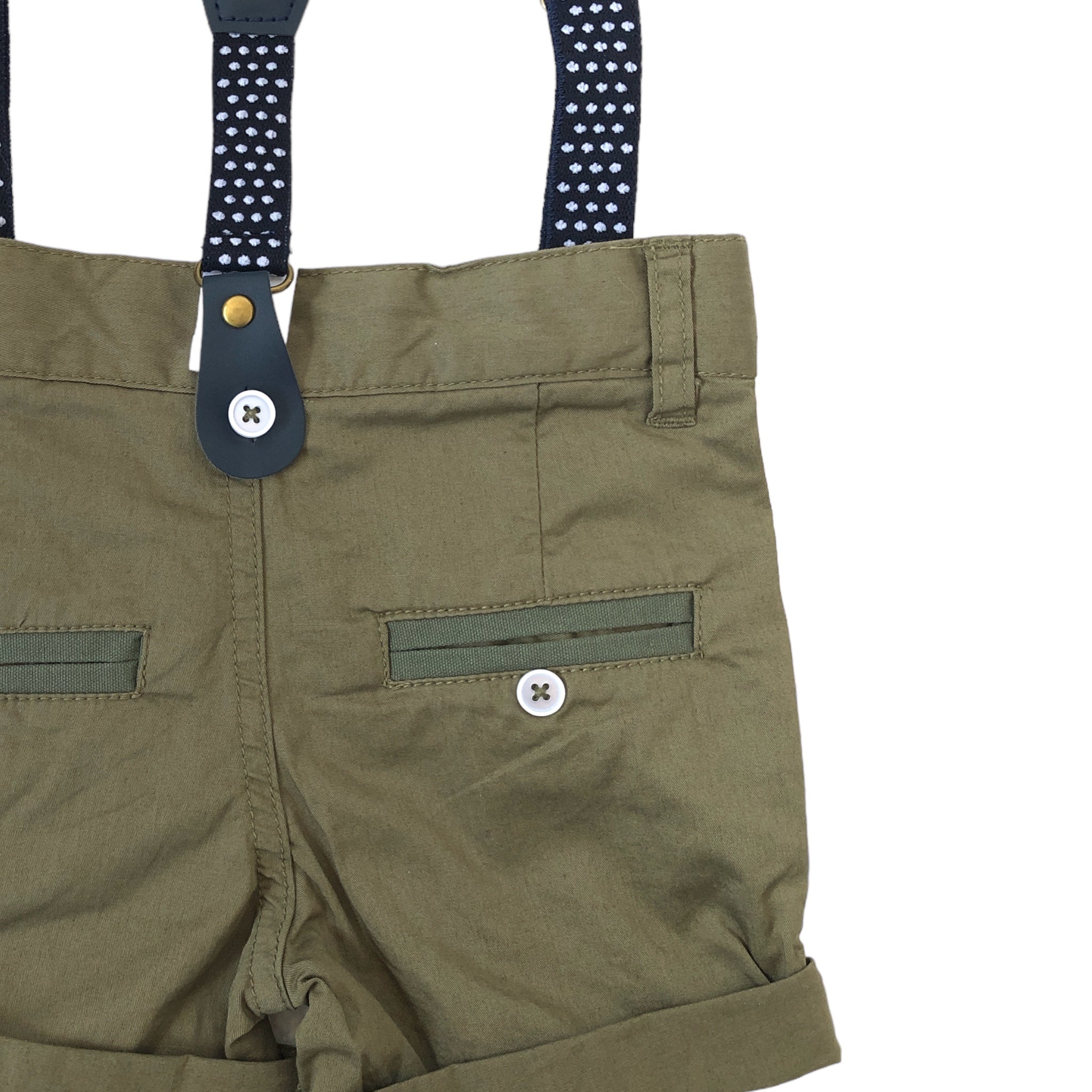 Short verde con tirantes para bebé niño Losan