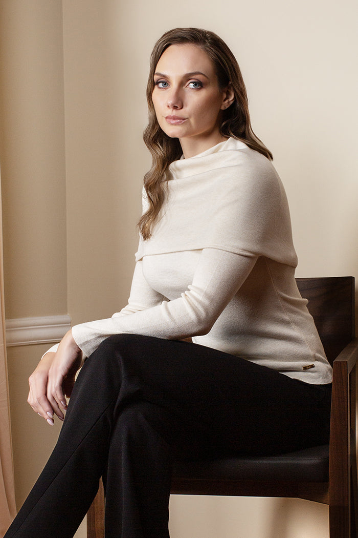 Suéter Hueso Cuello Suelto Para Dama MUSSI