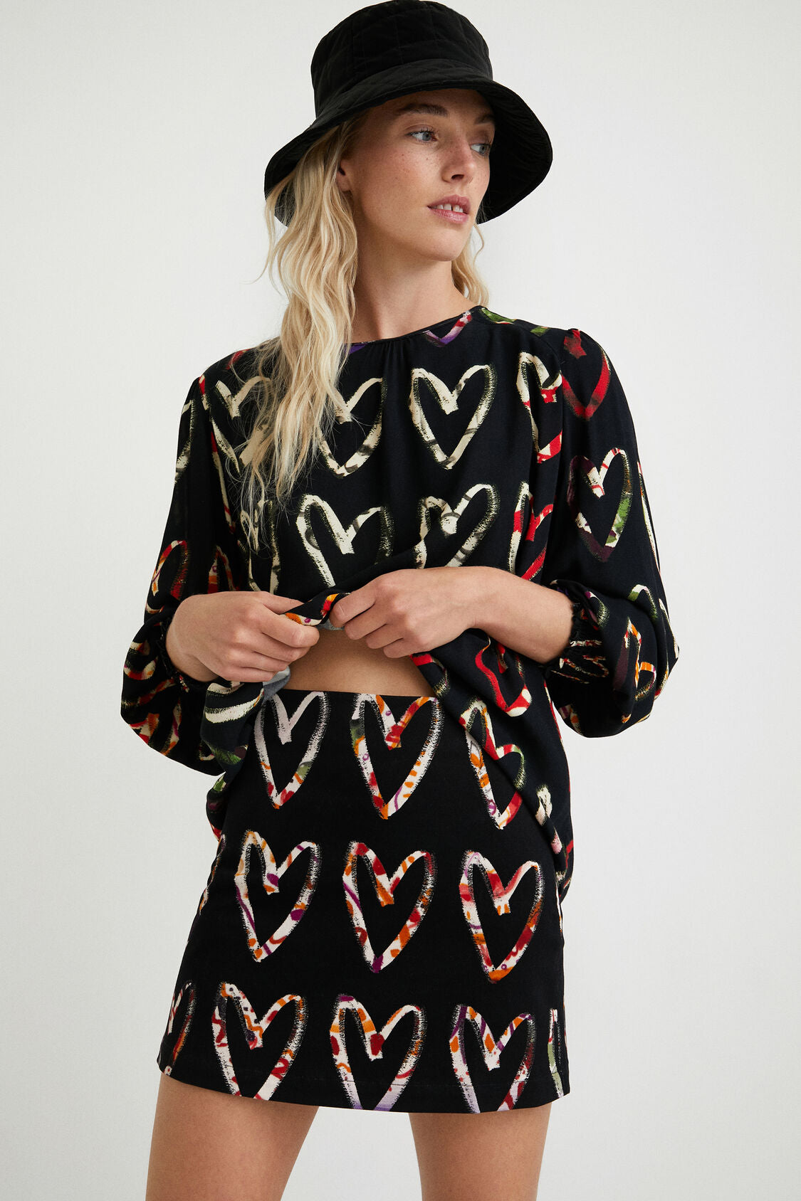 Blusa loose crepe corazones DESIGUAL